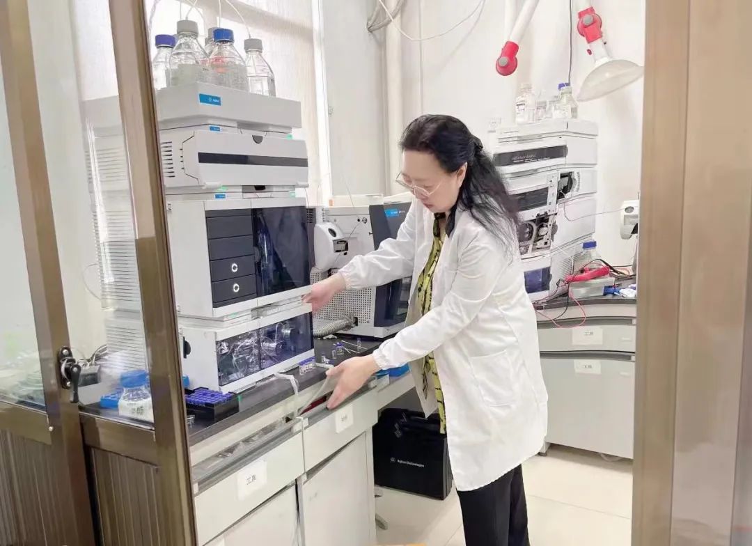pg娱乐电子游戏,长沙杀虫剂,长沙光气衍生物,长沙氨基酸保护剂,长沙锂离子电池材料